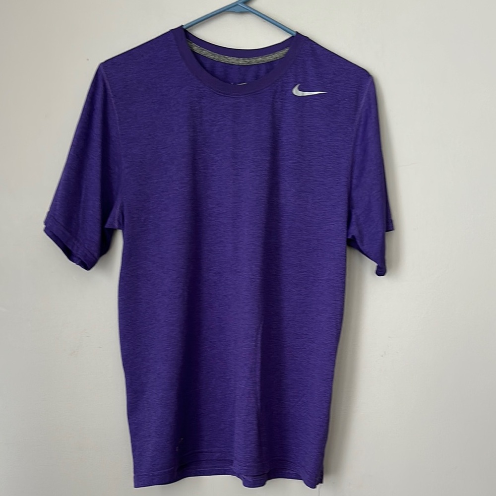 Nike Dri-Fit Men's Purple T-Shirt size S